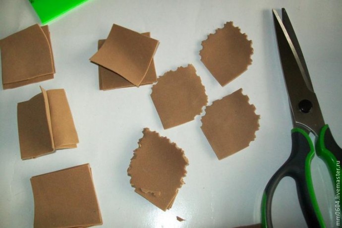 Создаем цветок из листьев: часть 1