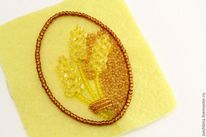 ​Вышиваем бисером брошь "Колоски": часть 2