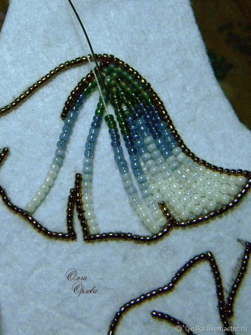 Вышиваем бисером колье "Голубые цветы": часть 1