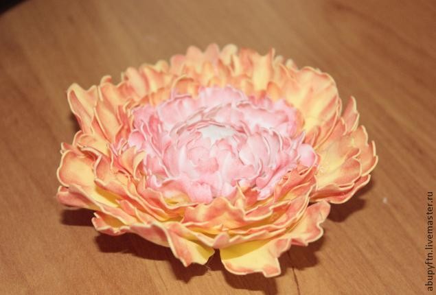 ​Пион из фоамирана своими руками: часть 3