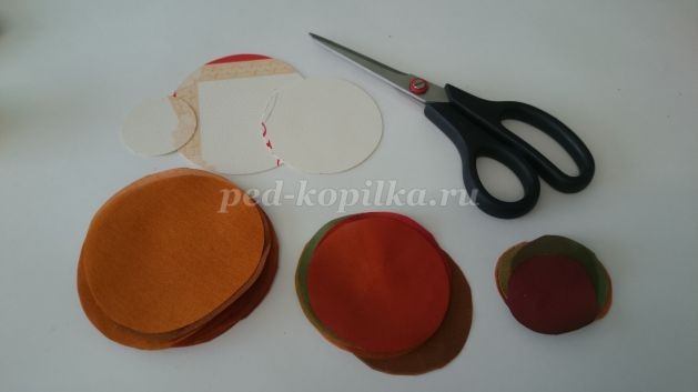 ​Панно из ткани и пряжи: часть 1