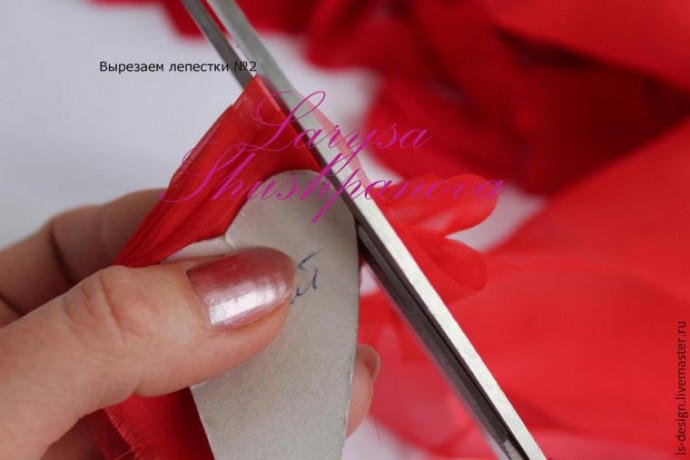 Делаем из ткани гофрированный пион: мастер-класс, часть 2