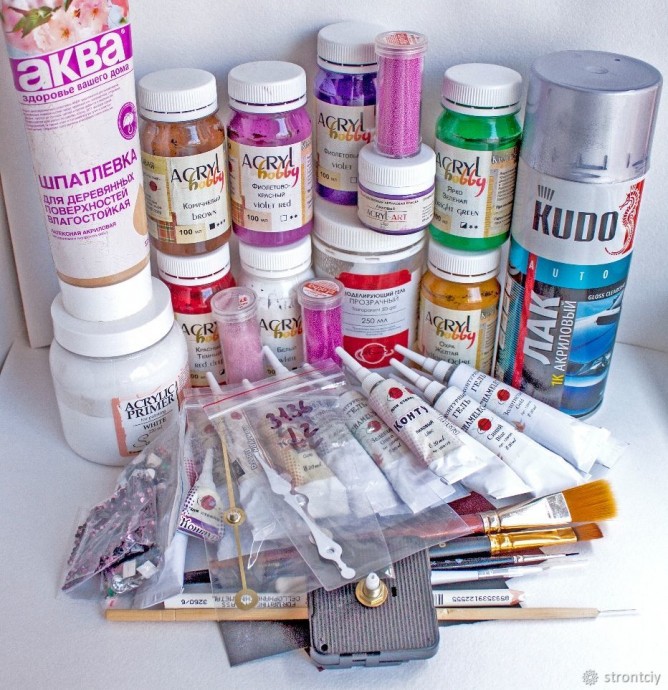 ​Расписываем интерьерные часы в смешанной технике: часть 1