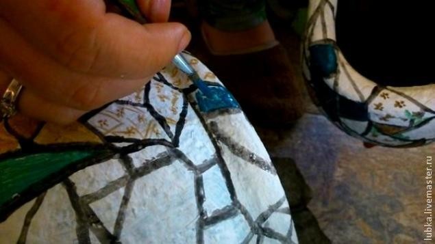 Роспись в стиле Гауди: декор паркового фонтанчика