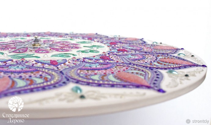 ​Расписываем интерьерные часы в смешанной технике: часть 7