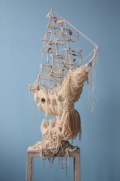 ​Корабли из жемчужных ожерелий: тончайшая работа