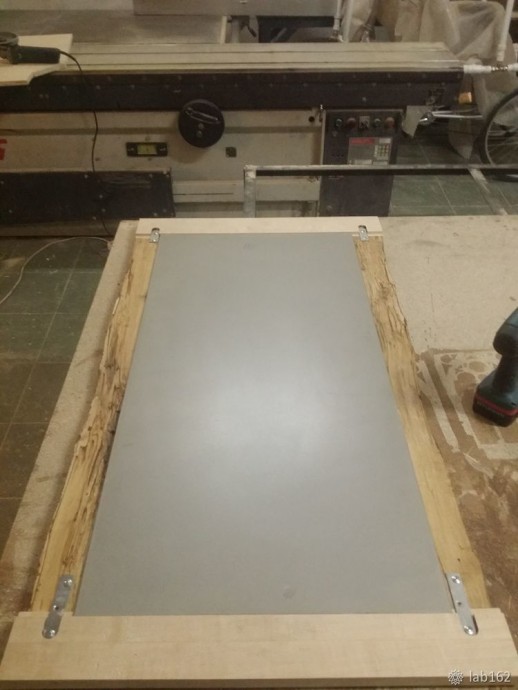 Как изготовить деревянную раму для зеркала в стиле Live edge