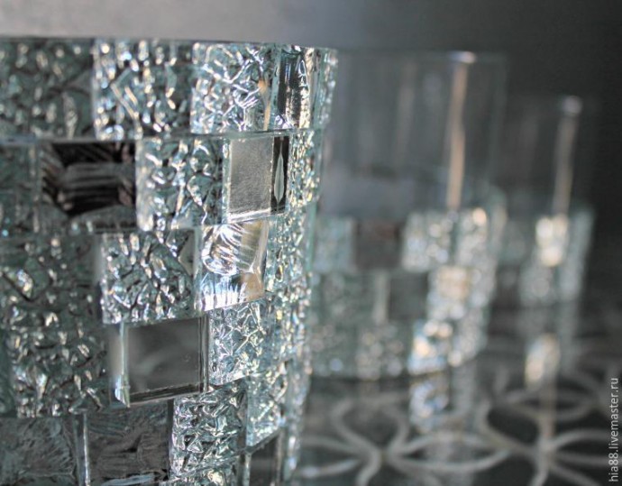 ​Декорируем стеклянные подсвечники мозаикой: часть 2
