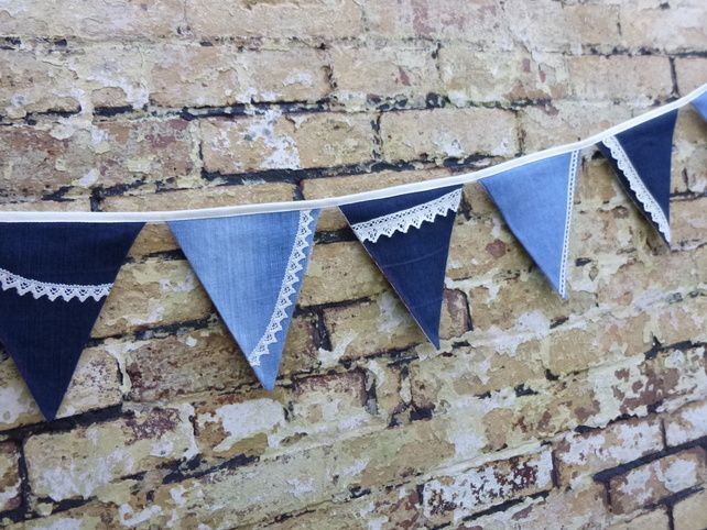 Что сделать из старых джинсов: флажки для декора