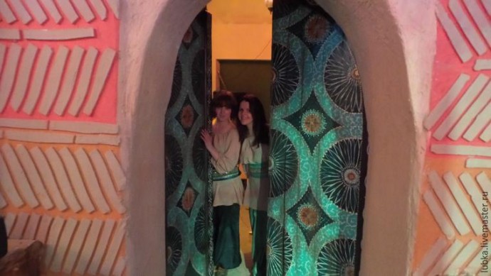 Расписываем стол восточными узорами: часть 2 Расписываем стол восточными узорами: часть 2