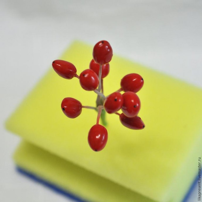 Лепим веточку калины из полимерной глины и холодного фарфора: часть 2