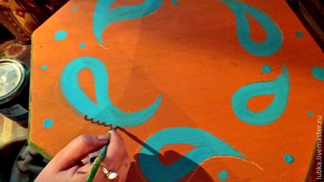 Расписываем стол восточными узорами: часть 1