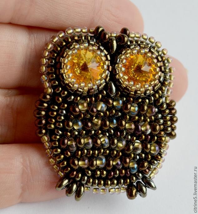 ​Вышиваем полярную сову в виде броши: часть 3