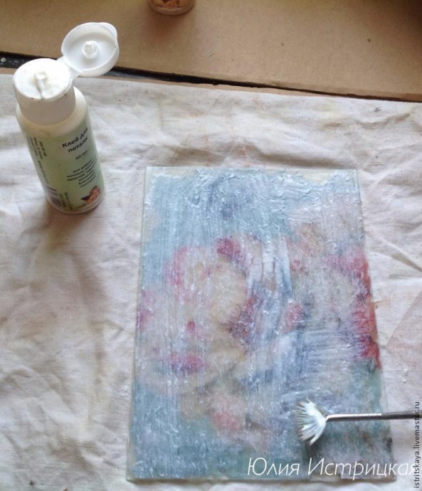 ​Создаем старинный зеркальный витраж: вживляем в стекло и работаем с поталью в хлопьях: часть 2