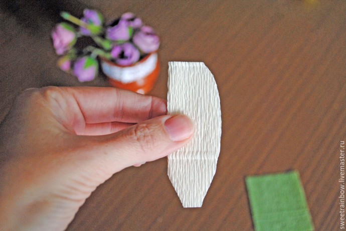 Делаем оригинальную композицию из конфет "Кленовый лист": часть 1