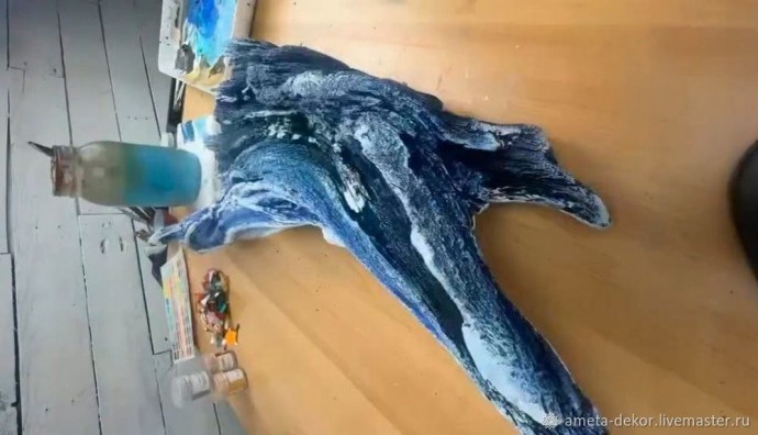 Морская статуэтка из дерева