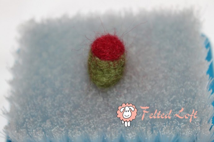 ​Один из вариантов валяния коробочки для мака