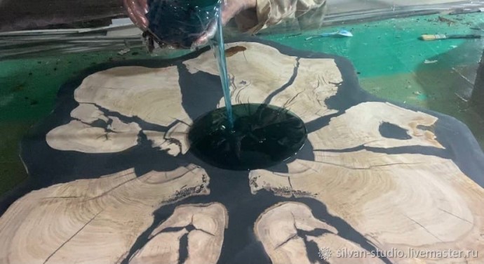 Создаём стол "Butterfly" в стиле бионики