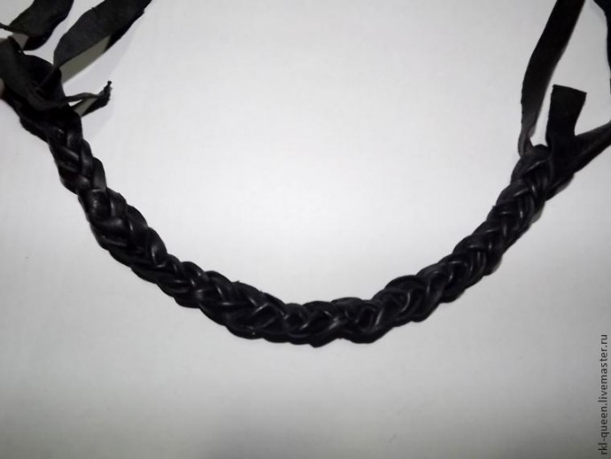 ​Создаем вышитое бисером колье "Воротничок" с элементами кожи: часть 1