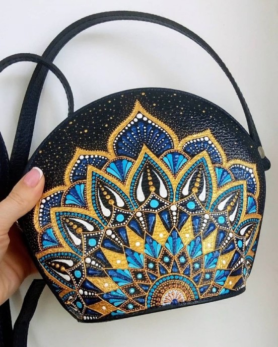 Точечная роспись на сумках Точечная роспись на сумках