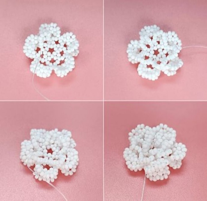 ​Объёмные розы из бисера