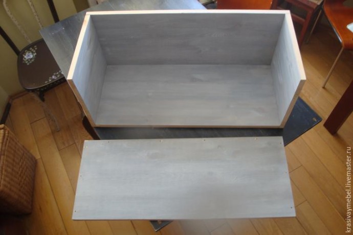 ​Декорирование сундука в объемной технике: часть 1