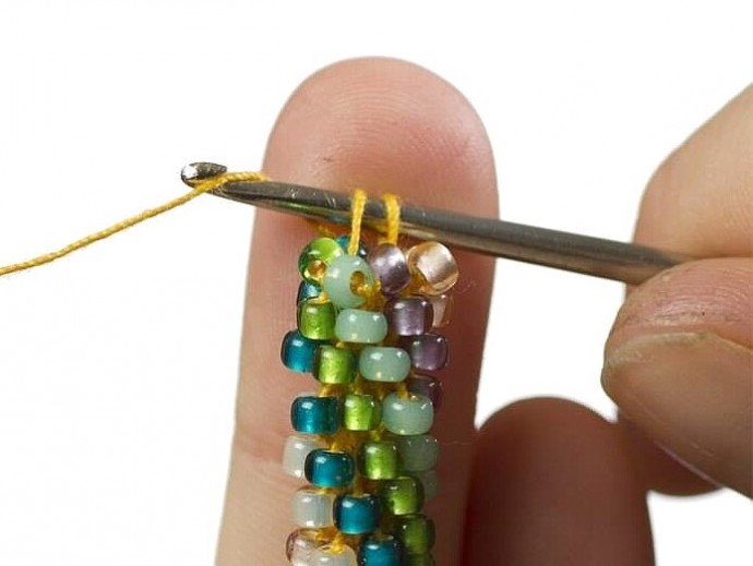 Жгут из бисера