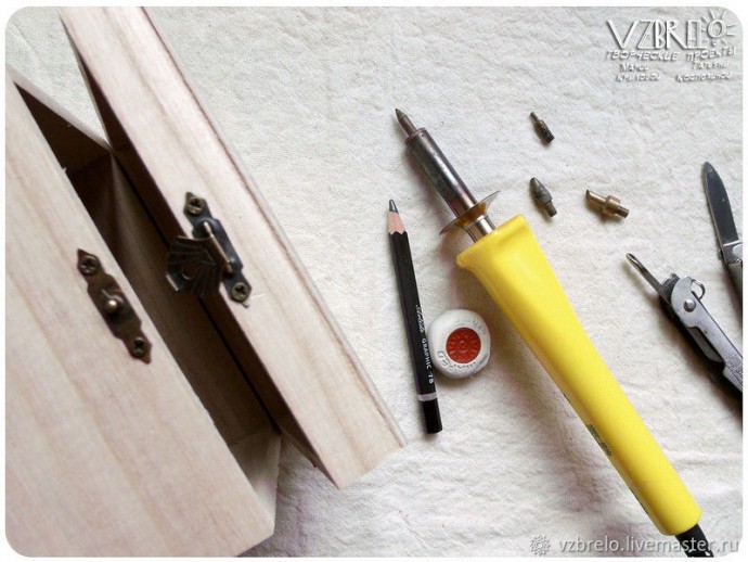 Декорируем шкатулку в технике выжигания по дереву