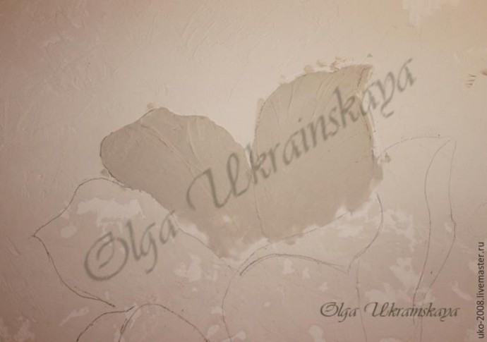 Делаем барельеф с лилиями на стене: часть 1