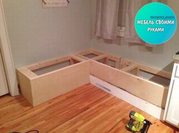 Угловая скамейка на кухню