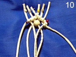 ​Ажурный поясок с кистями и бусинками в технике макраме: часть 1