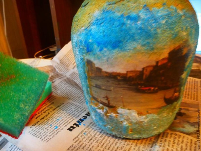 ​Делаем праздничную бутылочку с двусторонним декупажем: часть 3