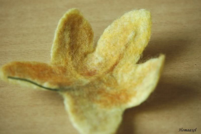 ​Мастер-класс по осенним листьям в технике валяния: часть 3