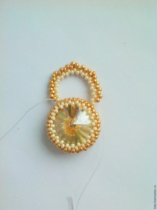 Создаем воздушные серьги "Golden Сrown": часть 1