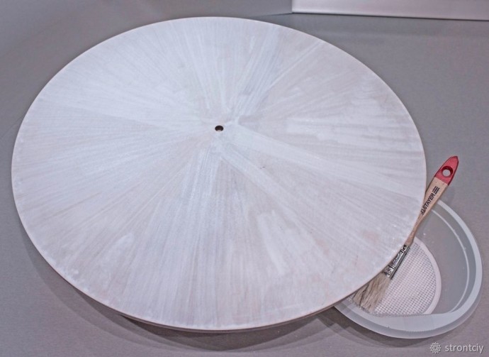 ​Расписываем интерьерные часы в смешанной технике: часть 1