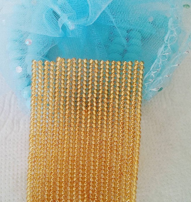 ​Бисероплетение для начинающих: учимся плести полотно из бисера