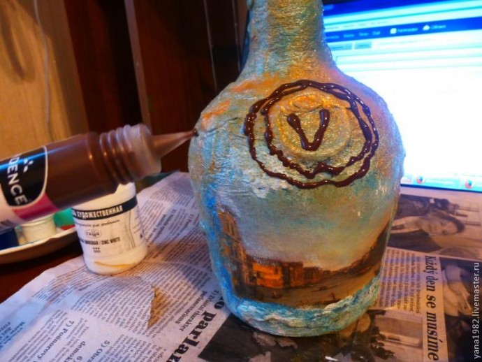 ​Делаем праздничную бутылочку с двусторонним декупажем: часть 3