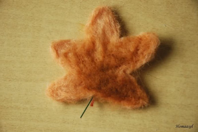 ​Мастер-класс по осенним листьям в технике валяния: часть 2