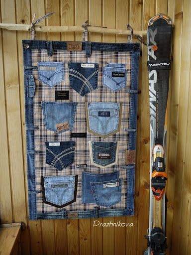 Что сделать из старых джинсов: органайзер на стену