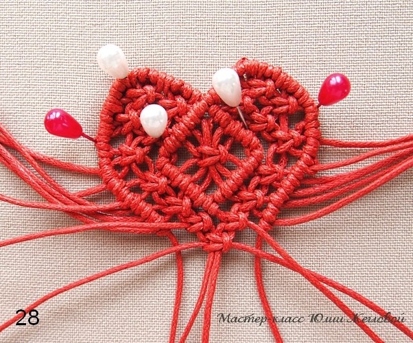 ​Плетёное сердечко в технике макраме: часть 3