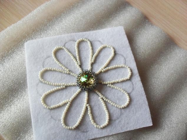 Мастер-класс по созданию вышитой бисером броши "Нео-цветок": часть 3
