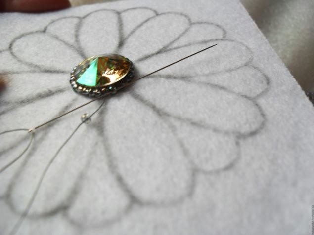 Мастер-класс по созданию вышитой бисером броши "Нео-цветок": часть 2