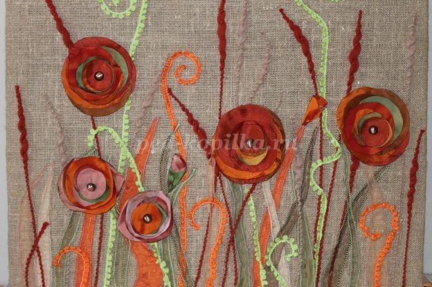 ​Панно из ткани и пряжи: часть 2