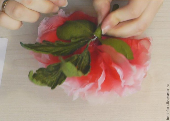 Создаем мак "Strawberry Dessert" из шелка: часть 3