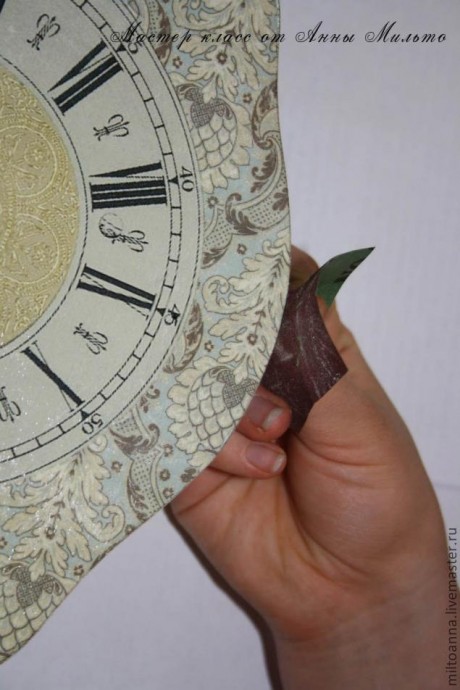 Часы в технике классического декупажа: часть 2