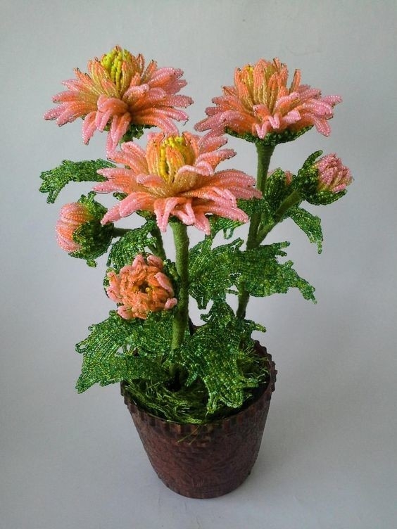 Цветы из бисера Цветы из бисера