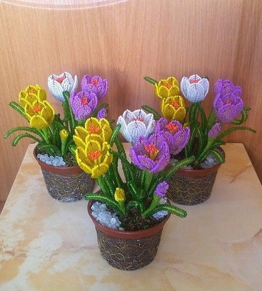 Цветы из бисера Цветы из бисера