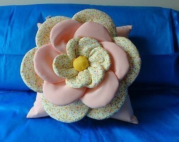 Шьем объёмные подушки-розы. Выкройки