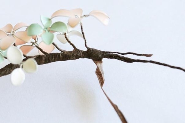 Венок из весенних цветов или вторая жизнь лаков для ногтей.