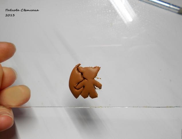 Мишка - малыш из полимерной глины